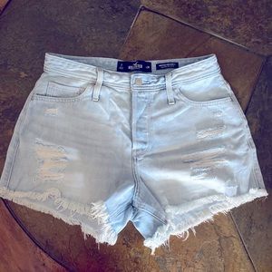 Hollister High Rise Mom Short 7/28